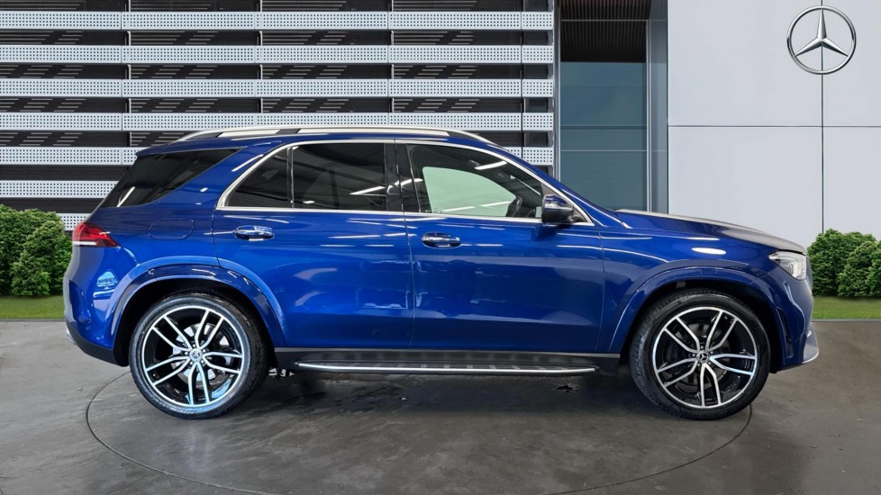 Mercedes-Benz GLE 400d 4Matic AMG Line Prem + 5dr 9G-Tron [7 St] Diesel Estate - Image 5