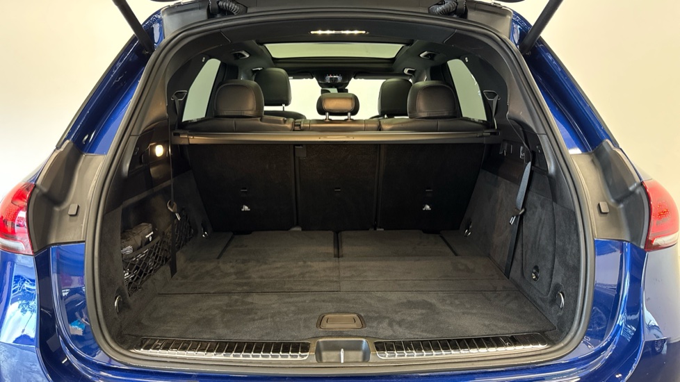 Mercedes-Benz GLE 400d 4Matic AMG Line Prem + 5dr 9G-Tron [7 St] Diesel Estate - Image 17