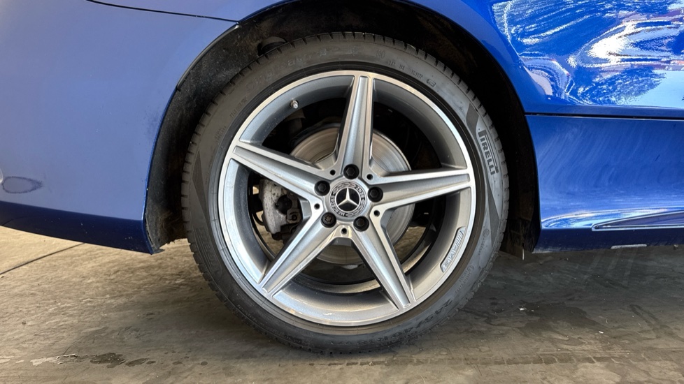 Mercedes-Benz C-Class C200 AMG Line Premium Plus 2dr 9G-Tronic Petrol Coupe - Image 7