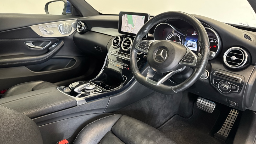 Mercedes-Benz C-Class C200 AMG Line Premium Plus 2dr 9G-Tronic Petrol Coupe - Image 11