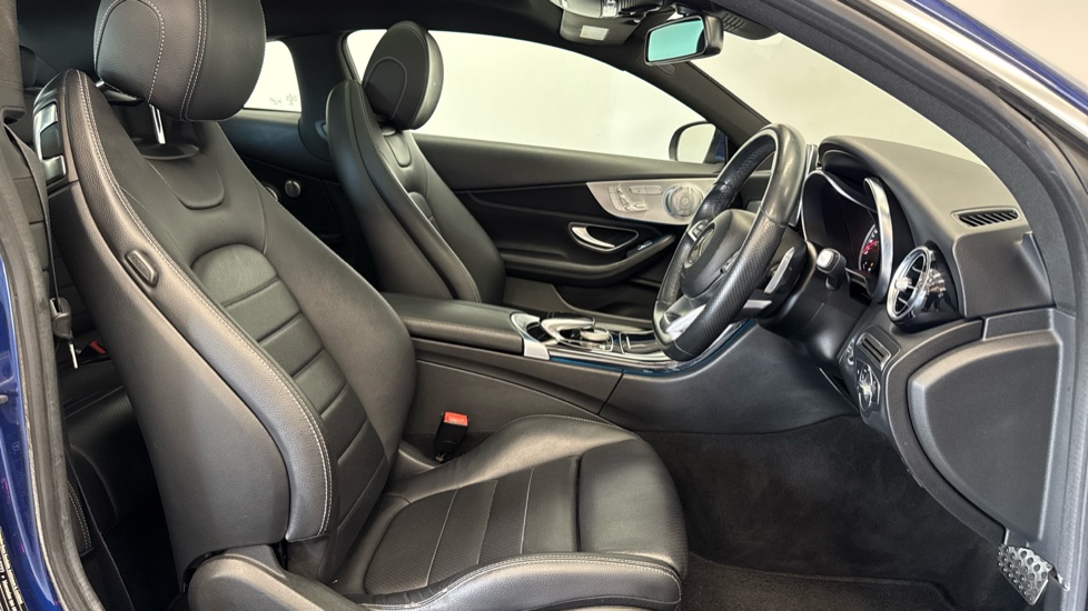 Mercedes-Benz C-Class C200 AMG Line Premium Plus 2dr 9G-Tronic Petrol Coupe - Image 24