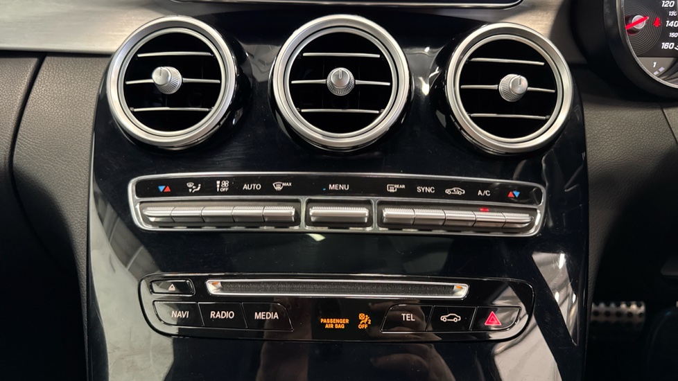 Mercedes-Benz C-Class C200 AMG Line Premium Plus 2dr 9G-Tronic Petrol Coupe - Image 30