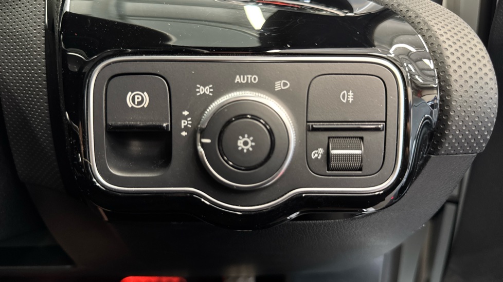 Mercedes-Benz CLA 180 AMG Line Premium + Night Ed 4dr Tip Auto Petrol Saloon - Image 28
