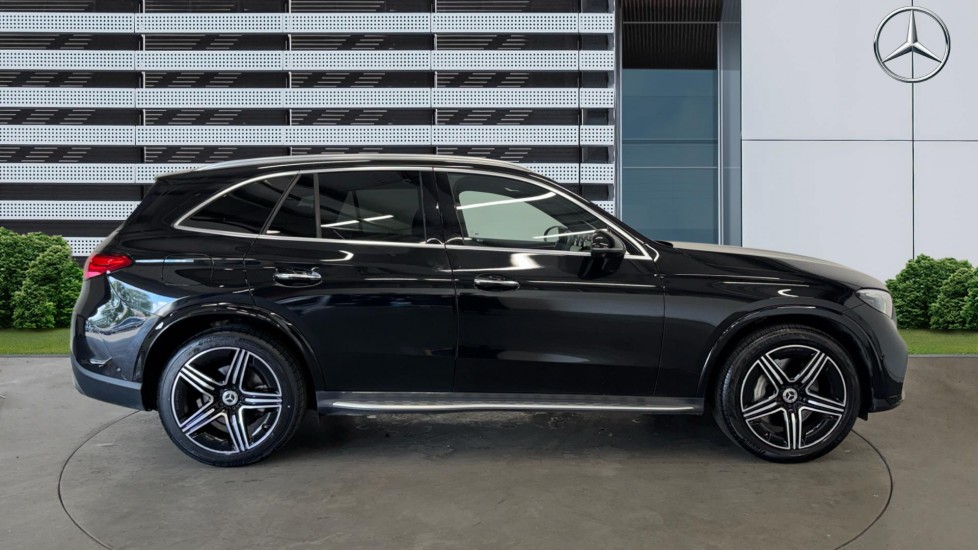 Mercedes-Benz GLC 220d 4Matic AMG Line Premium 5dr 9G-Tronic Diesel Estate - Image 5