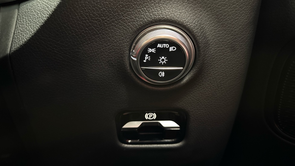 Mercedes-Benz GLC 220d 4Matic AMG Line Premium 5dr 9G-Tronic Diesel Estate - Image 26