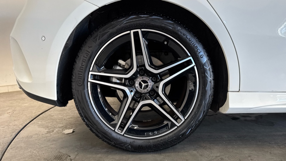 Mercedes-Benz A-Class A180 AMG Line Executive 5dr Auto Petrol Hatchback - Image 7
