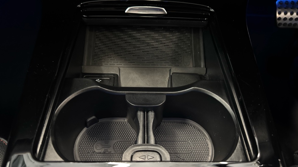 Mercedes-Benz A-Class A200 AMG Line Premium Plus 4dr Auto Petrol Saloon - Image 34