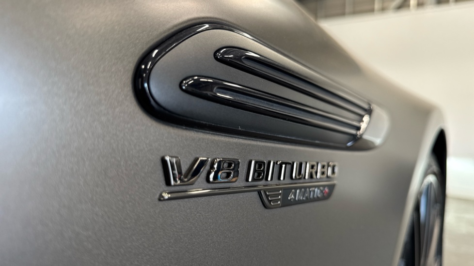 Mercedes-AMG SL 63 4Matic+ Premium Plus 2dr Auto Petrol Convertible - Image 41