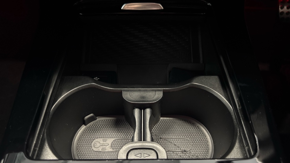Mercedes-Benz CLA 250e AMG Line Executive 4dr Tip Auto Saloon - Image 33