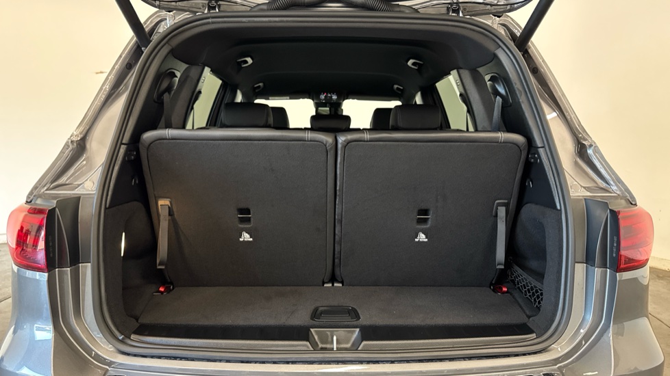 Mercedes-Benz GLB 200 Sport Executive 5dr 7G-Tronic Petrol Estate - Image 4