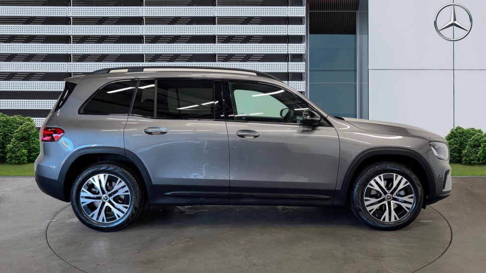 Mercedes-Benz GLB 200 Sport Executive 5dr 7G-Tronic Petrol Estate - Image 5