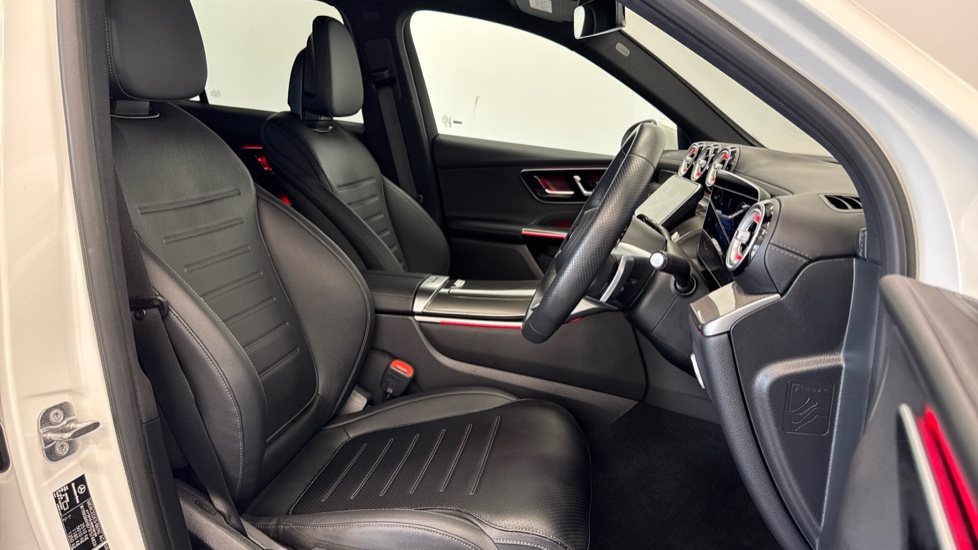 Mercedes-Benz GLC 300 4Matic AMG Line 5dr 9G-Tronic Petrol Estate - Image 27