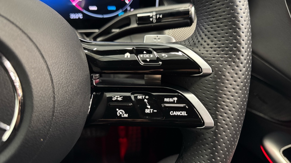 Mercedes-Benz GLC 300 4Matic AMG Line 5dr 9G-Tronic Petrol Estate - Image 30