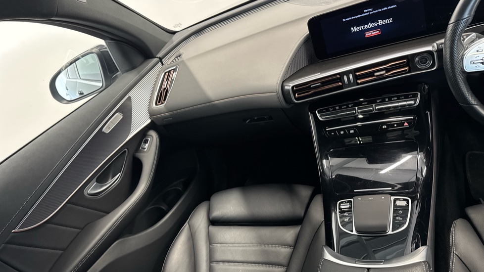 Mercedes-Benz EQC 400 300kW AMG Line Premium 80kWh 5dr Auto Electric Estate - Image 14