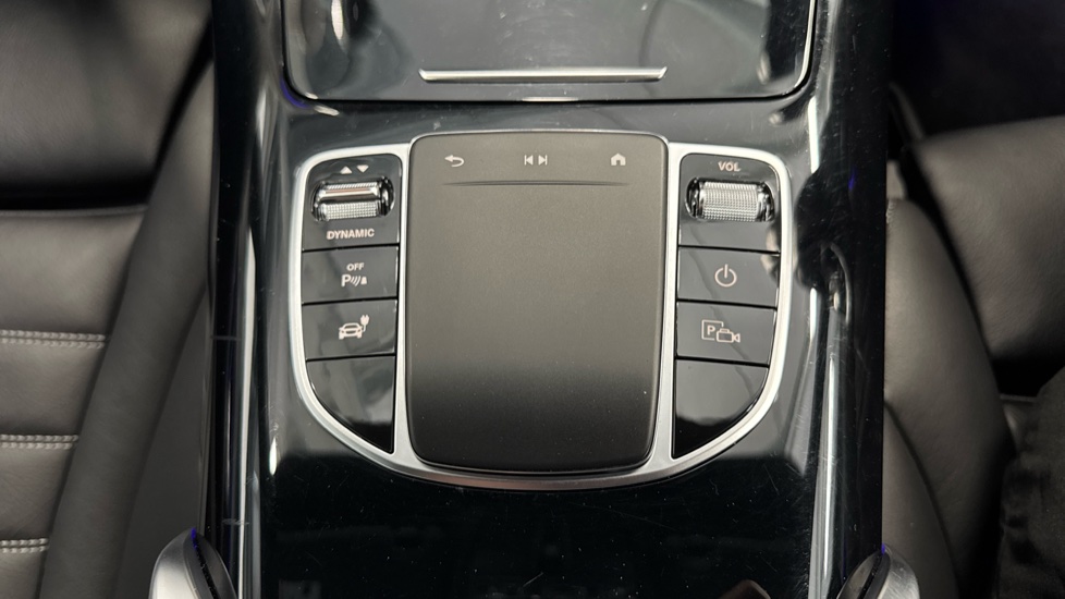 Mercedes-Benz EQC 400 300kW AMG Line Premium 80kWh 5dr Auto Electric Estate - Image 31