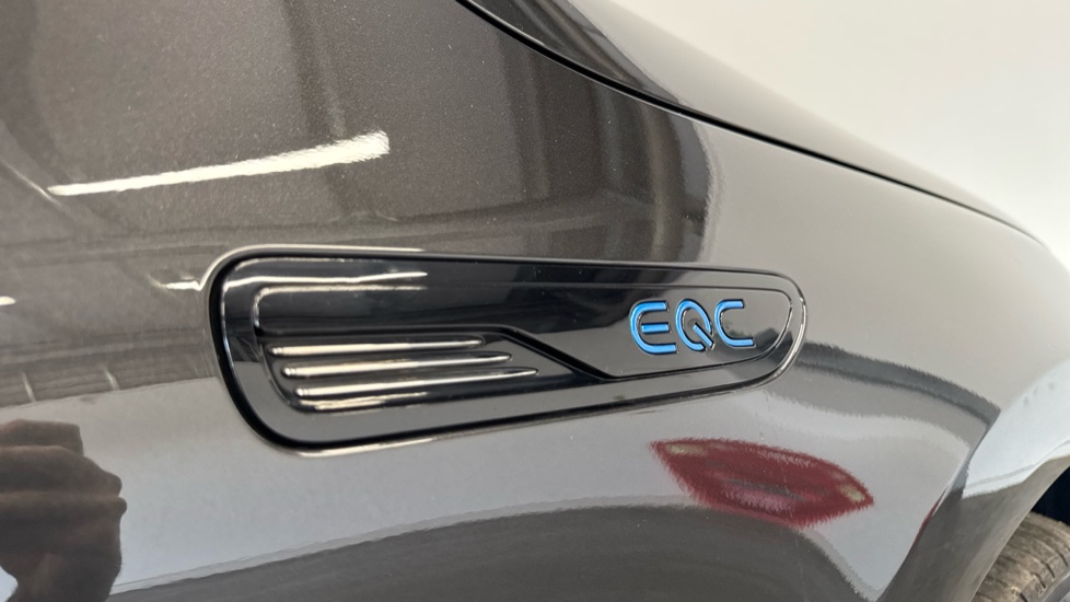 Mercedes-Benz EQC 400 300kW AMG Line Premium 80kWh 5dr Auto Electric Estate - Image 38