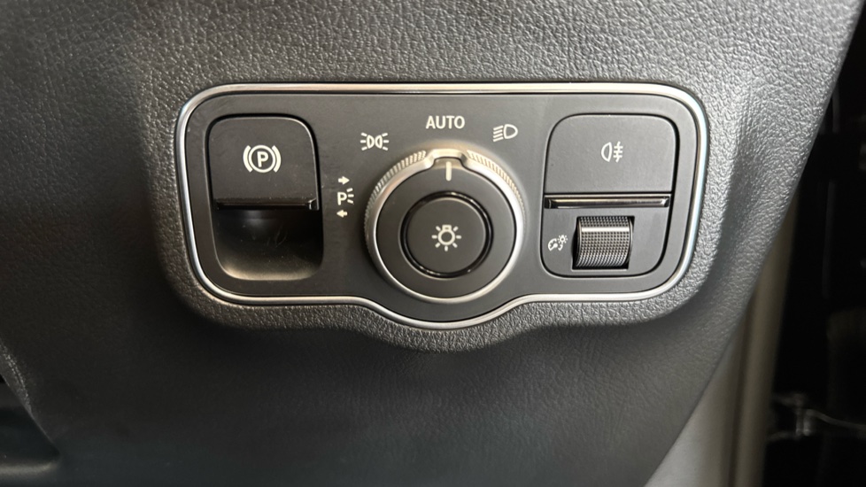 Mercedes-Benz GLA 200 AMG Line Executive 5dr Auto Petrol Hatchback - Image 29