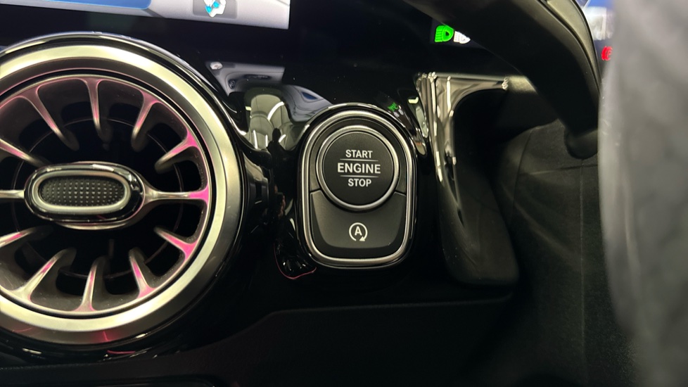 Mercedes-Benz GLA 200 AMG Line Executive 5dr Auto Petrol Hatchback - Image 33
