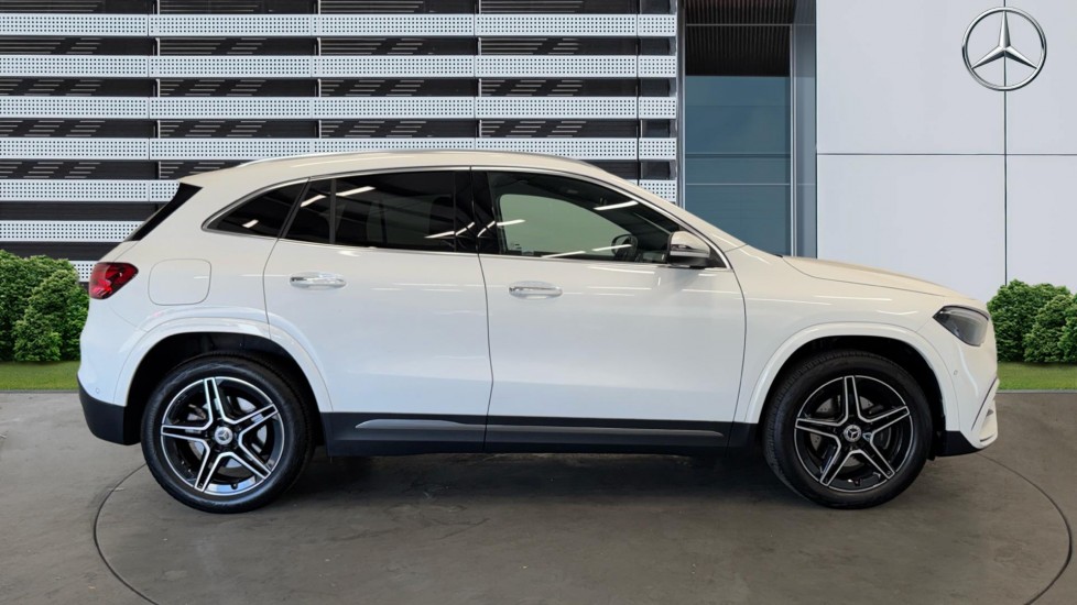 Mercedes-Benz GLA 250e AMG Line Executive 5dr Auto Hatchback - Image 5