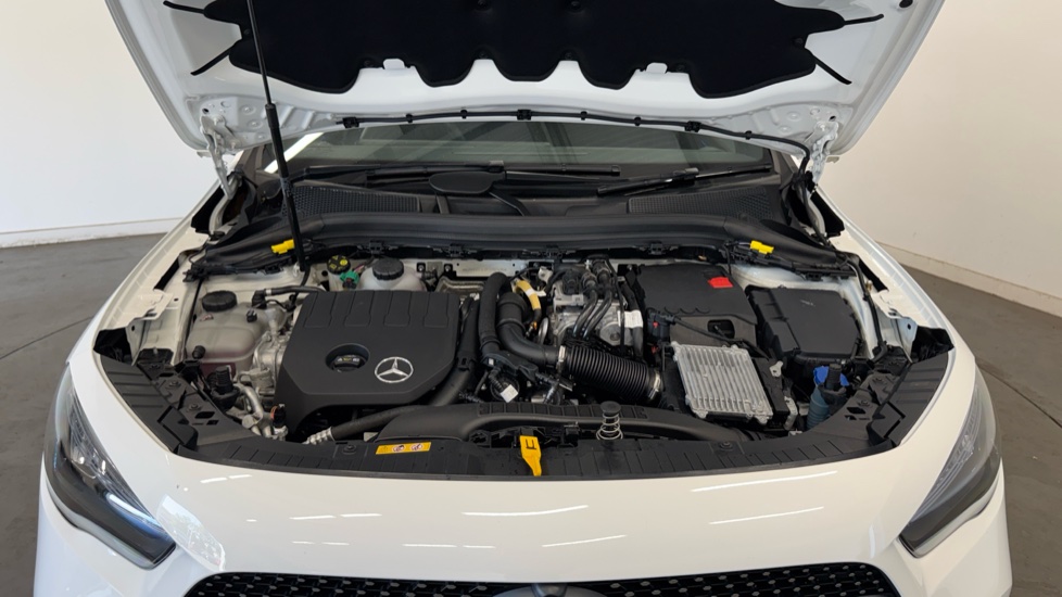 Mercedes-Benz GLA 250e AMG Line Executive 5dr Auto Hatchback - Image 8