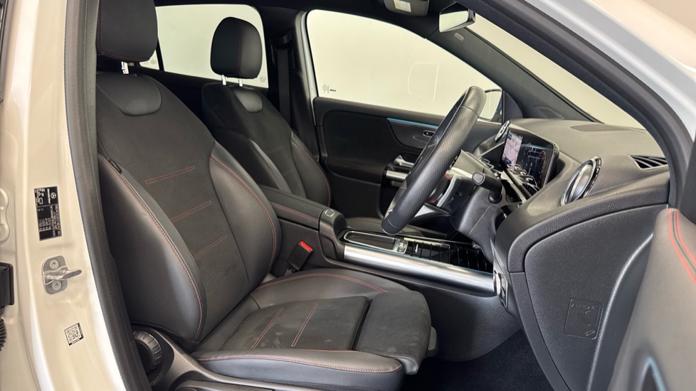 Mercedes-Benz GLA 250e AMG Line Executive 5dr Auto Hatchback - Image 28