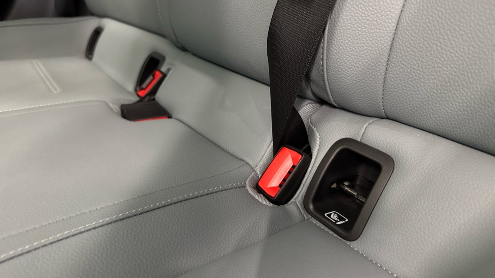 Mercedes-Benz A-Class A200 AMG Line Premium Plus 4dr Auto Petrol Saloon - Image 17