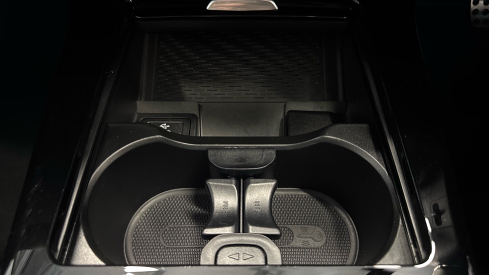 Mercedes-Benz A-Class A200 AMG Line Premium Plus 4dr Auto Petrol Saloon - Image 35