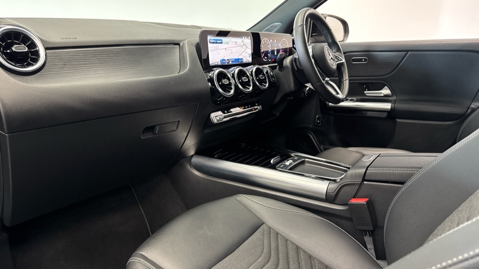 Mercedes-Benz GLA 180 Sport Edition 5dr Auto Petrol Hatchback - Image 9