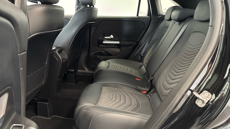 Mercedes-Benz GLA 180 Sport Edition 5dr Auto Petrol Hatchback - Image 16