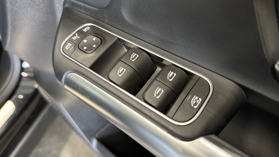 Mercedes-Benz GLA 180 Sport Edition 5dr Auto Petrol Hatchback - Image 26