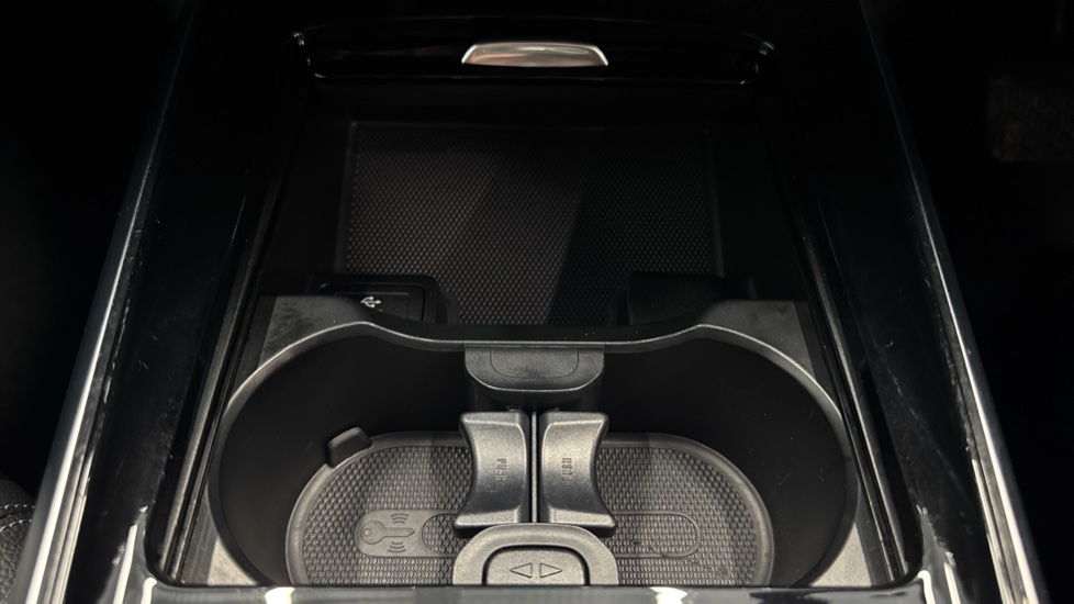 Mercedes-Benz GLA 180 Sport Edition 5dr Auto Petrol Hatchback - Image 35