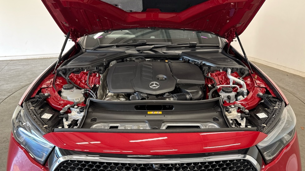 Mercedes-Benz E-Class E220d AMG Line Premium Plus 4dr 9G-Tronic Diesel Saloon - Image 8