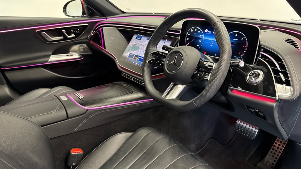 Mercedes-Benz E-Class E220d AMG Line Premium Plus 4dr 9G-Tronic Diesel Saloon - Image 11