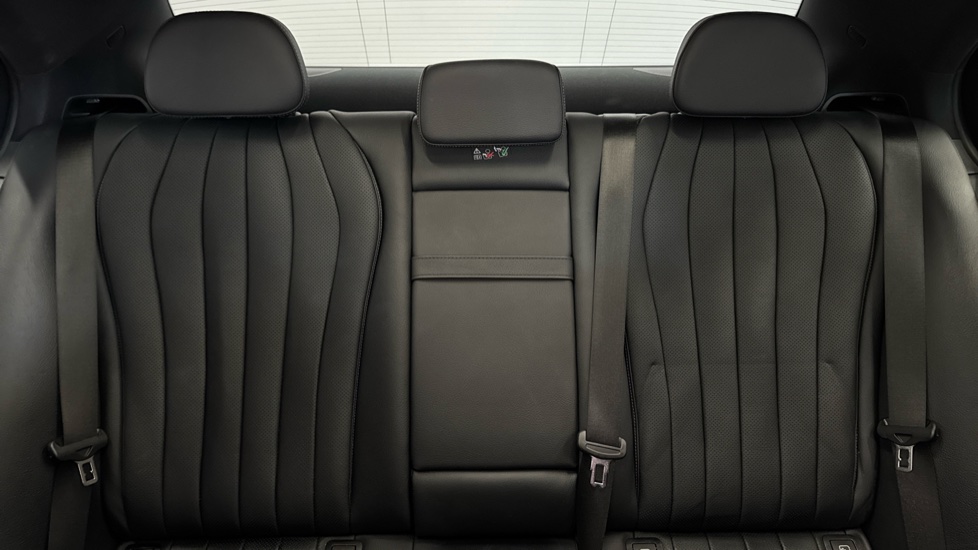 Mercedes-Benz E-Class E220d AMG Line Premium Plus 4dr 9G-Tronic Diesel Saloon - Image 15