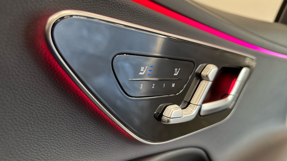 Mercedes-Benz E-Class E220d AMG Line Premium Plus 4dr 9G-Tronic Diesel Saloon - Image 24