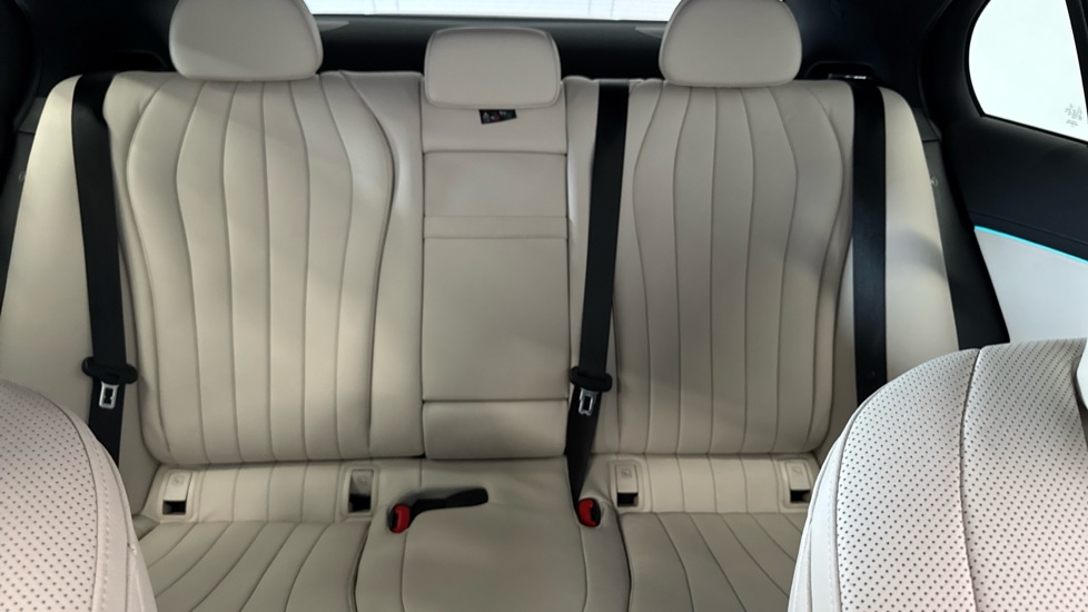Mercedes-Benz E-Class E450d 4Matic AMG Line Premium 4dr 9G-Tronic Diesel Saloon - Image 15