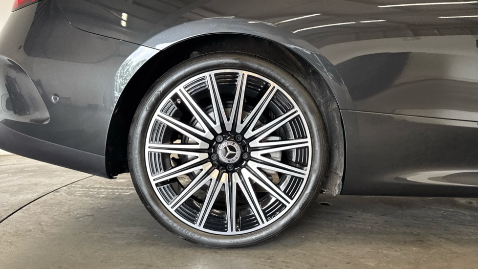 Mercedes-Benz Cle 200 AMG Line Premium Plus 2dr 9G-Tronic Petrol Coupe - Image 7