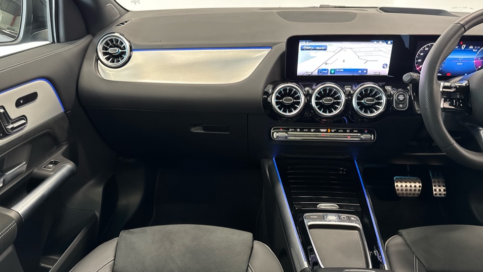 Mercedes-Benz GLA 220d 4Matic AMG Line Premium Plus 5dr Auto Diesel Hatchback - Image 14