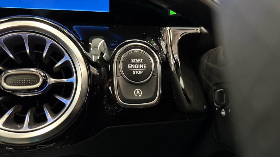 Mercedes-Benz GLA 220d 4Matic AMG Line Premium Plus 5dr Auto Diesel Hatchback - Image 34