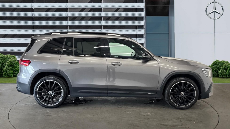 Mercedes-Benz GLB 200 AMG Line Premium + Night Ed 5dr 7G-Tronic Petrol Estate - Image 5