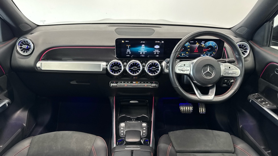 Mercedes-Benz GLB 200 AMG Line Premium + Night Ed 5dr 7G-Tronic Petrol Estate - Image 10