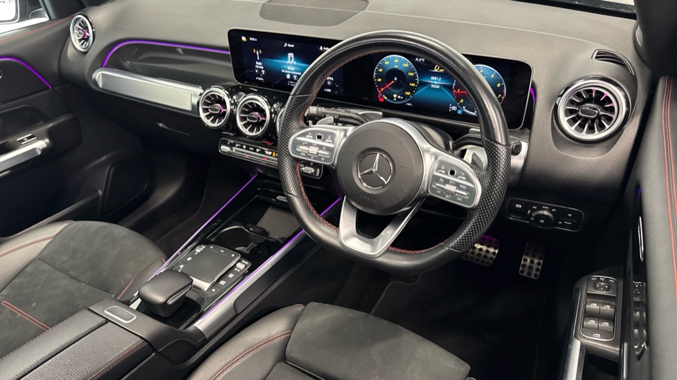 Mercedes-Benz GLB 200 AMG Line Premium + Night Ed 5dr 7G-Tronic Petrol Estate - Image 11