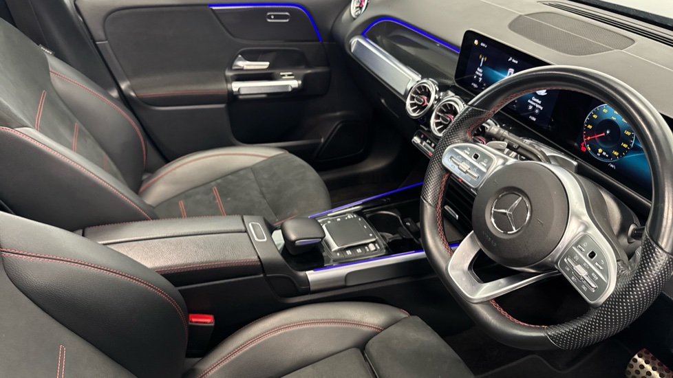 Mercedes-Benz GLB 200 AMG Line Premium + Night Ed 5dr 7G-Tronic Petrol Estate - Image 14