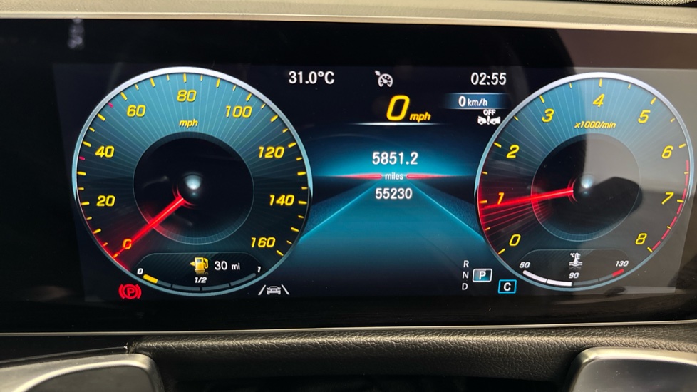 Mercedes-Benz GLB 200 AMG Line Premium + Night Ed 5dr 7G-Tronic Petrol Estate - Image 18