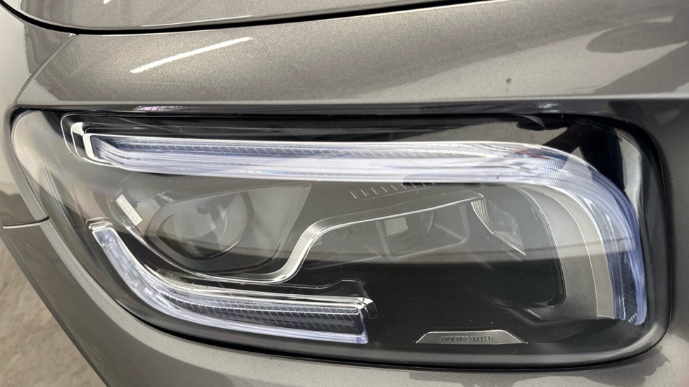 Mercedes-Benz GLB 200 AMG Line Premium + Night Ed 5dr 7G-Tronic Petrol Estate - Image 21