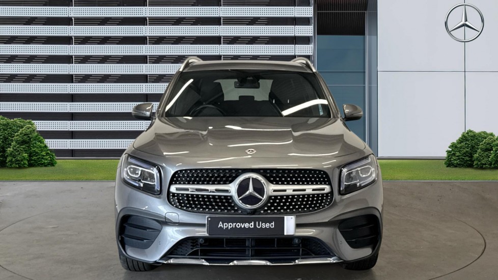 Mercedes-Benz GLB 200 AMG Line Premium 5dr 7G-Tronic Petrol Estate - Image 3