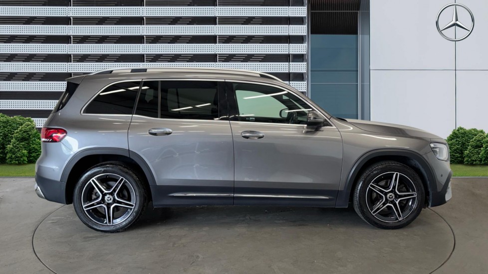 Mercedes-Benz GLB 200 AMG Line Premium 5dr 7G-Tronic Petrol Estate - Image 5
