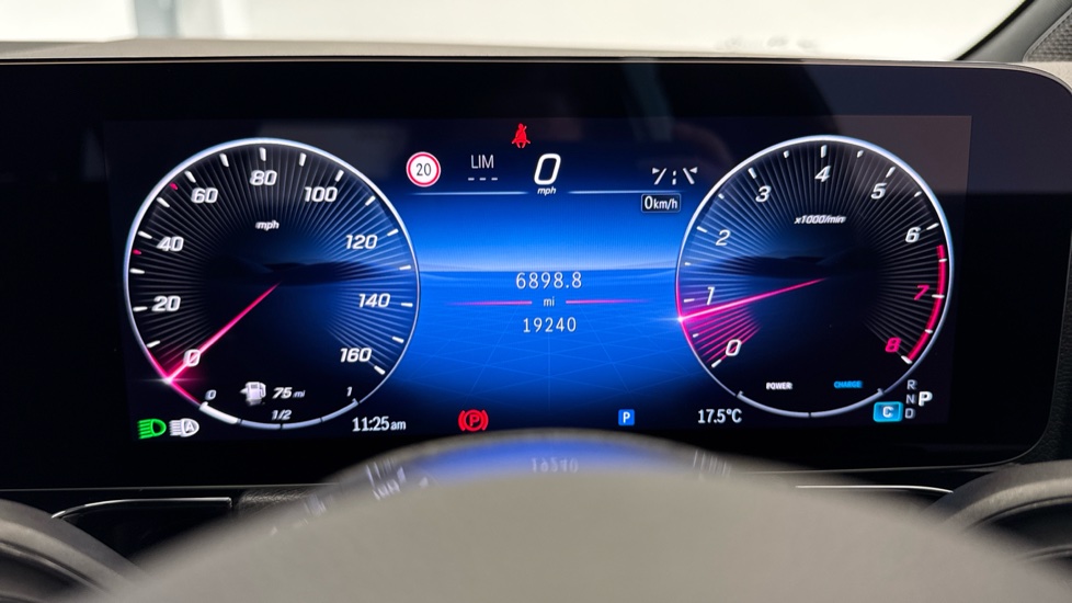 Mercedes-Benz GLA 200 Sport Executive 5dr Auto Petrol Hatchback - Image 18