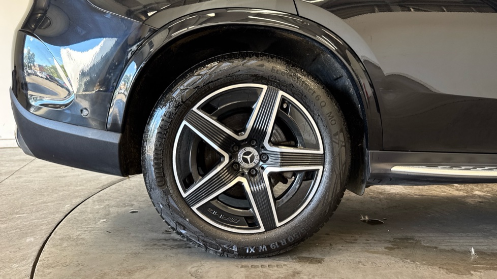 Mercedes-Benz GLC 300 4Matic AMG Line 5dr 9G-Tronic Petrol Estate - Image 7