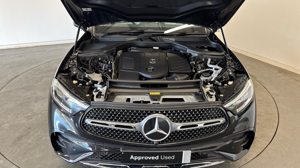 Mercedes-Benz GLC 300 4Matic AMG Line 5dr 9G-Tronic Petrol Estate - Image 8